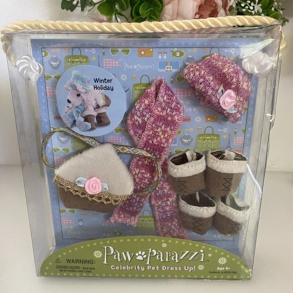 Rare Retired Paw Parazzi Celebrity‎ Pet Dress Up Winter Holiday Clothes Set NEW